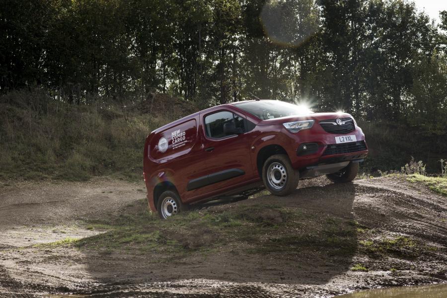 Vauxhall Combo Cargo 4x4 2020 года  (фото 11 из 13)